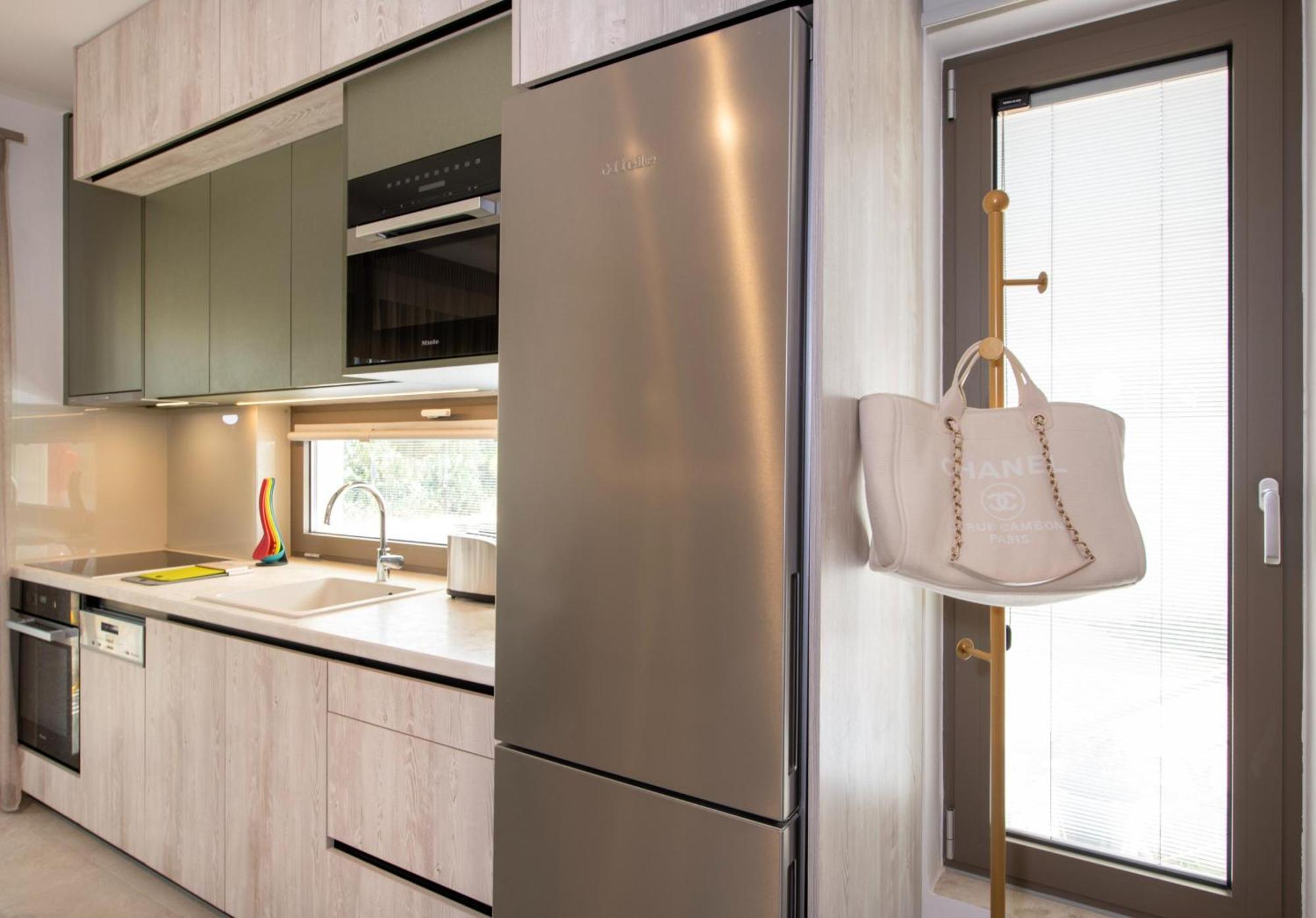 Flos Apartments Korakiaí Kültér fotó